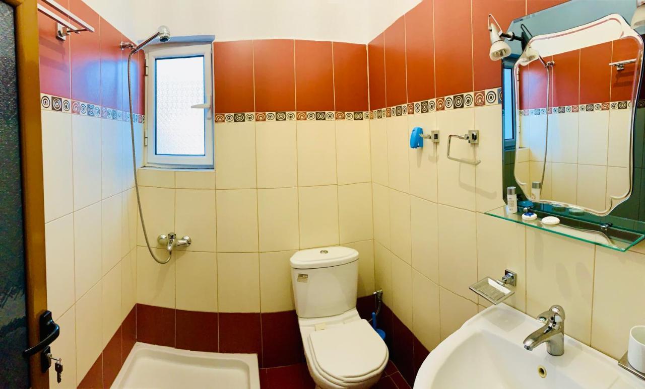 Saral Mar Saranda